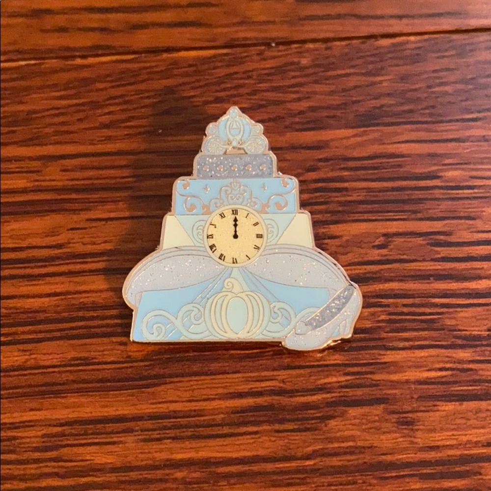 Cinderella Loungefly Pin